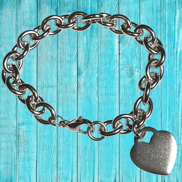 Stainless steel silver heart tag bracelet - Picture 2 of 2